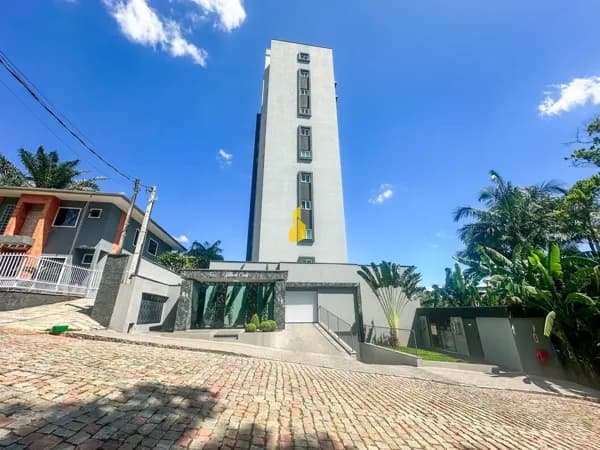 APARTAMENTO COM 3 SUÍTES NO CENTRO DE TIMBÓ/SC