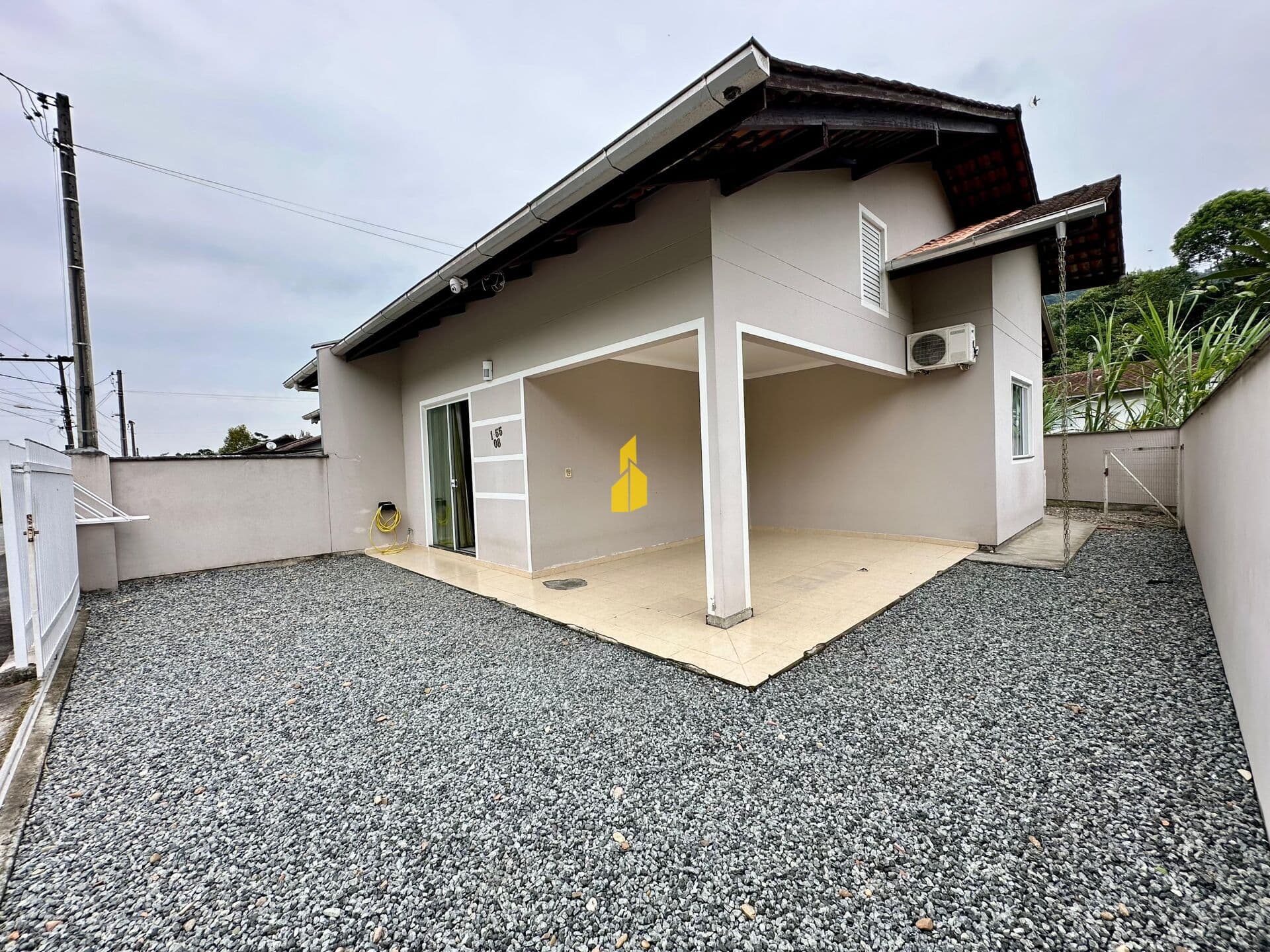LINDA CASA NA CIDADE DE POMERODE/SC