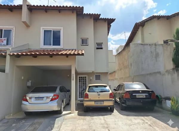 Sobrado em Aparecida de Goiânia - Jardim Belo Horizonte
