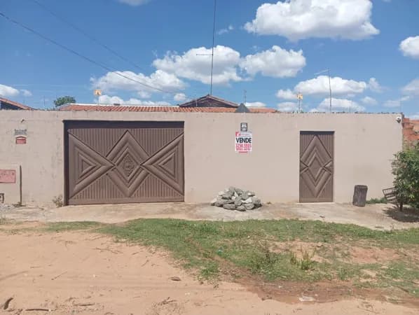 Casa em Aparecida de Goiânia - Jardim Ipê