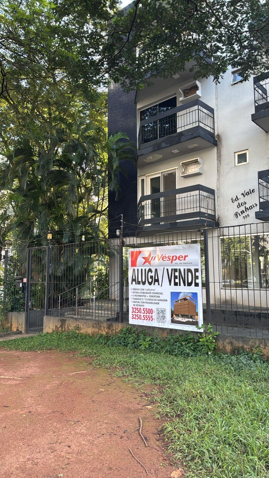 Prédio - Edifício Vale dos Pinhais - Avenida 136 - Setor Marista