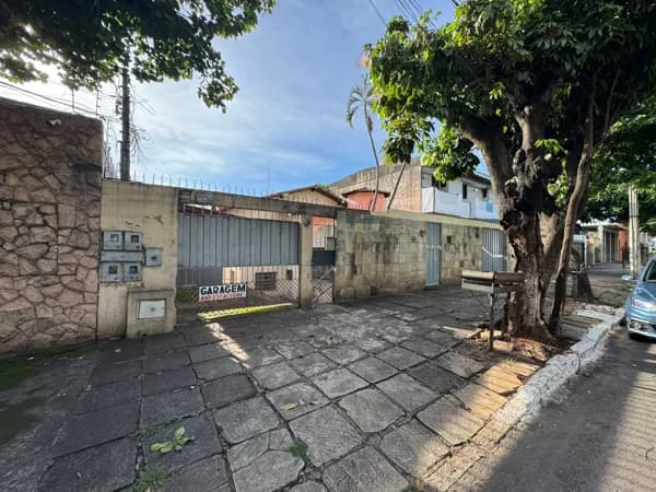 Casa Padrão - Alameda Botafogo - Setor Central - Goiânia
