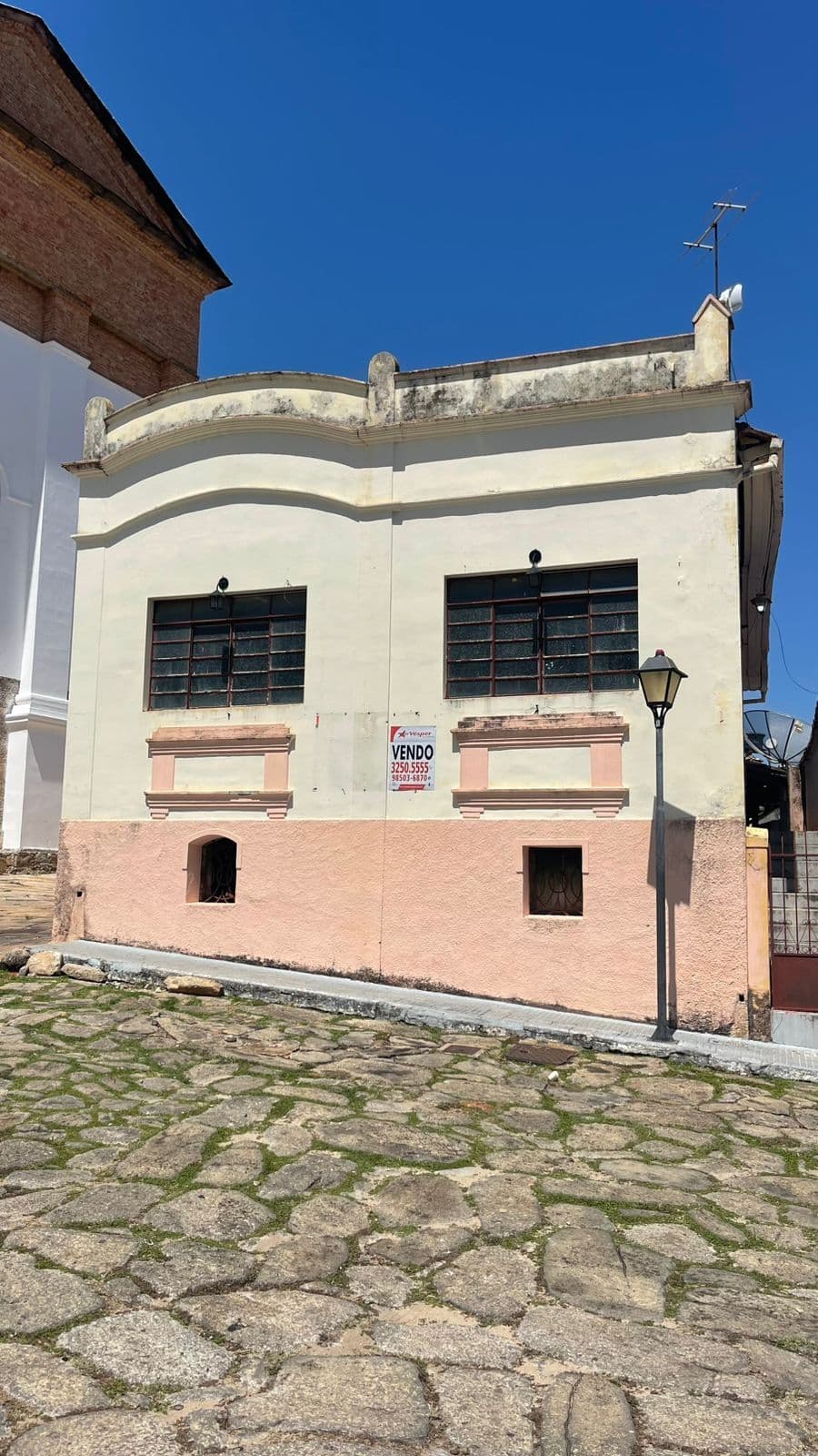 Sobrado em Goiás - Centro