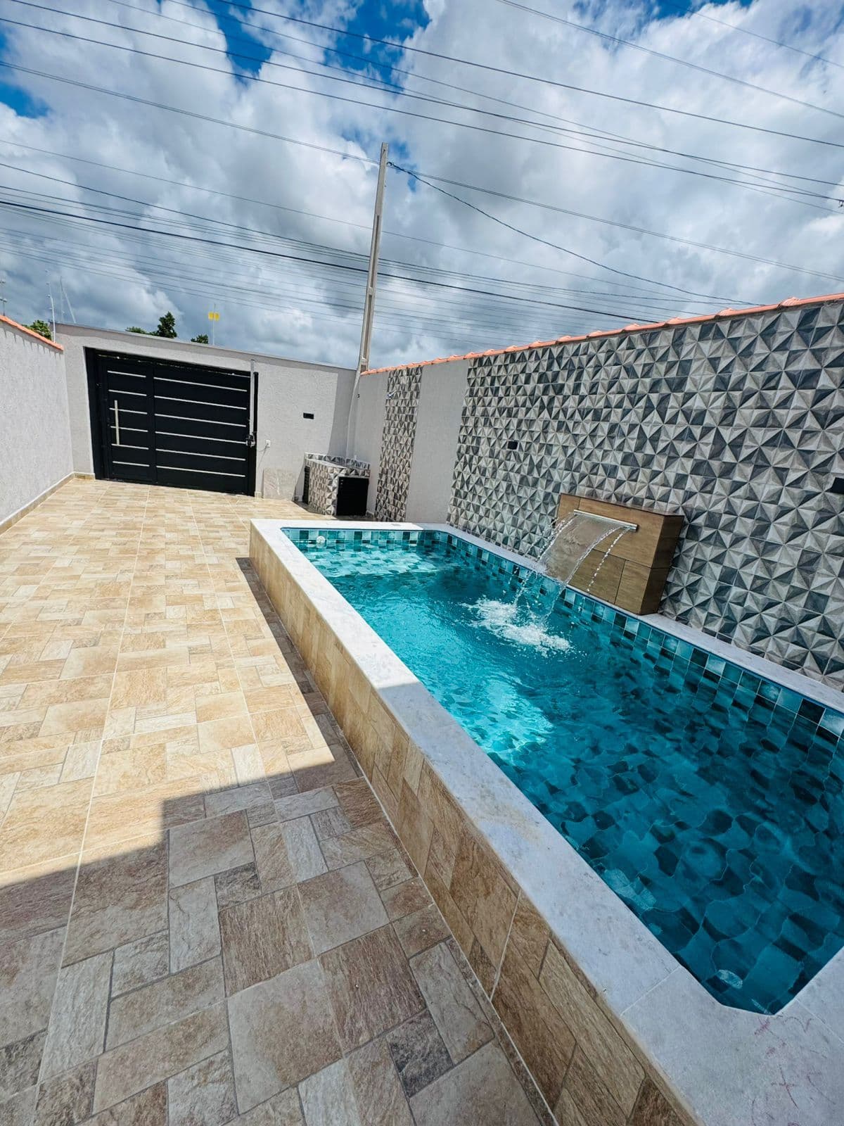 🏡 Casa Nova com Piscina | 3 Dormitórios | Lado Praia – Itanhaém/SP 🌊☀️