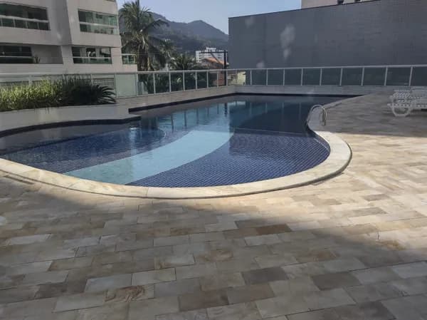 🌴 Apartamento de Luxo à Venda no Centro de Mongaguá 🌊