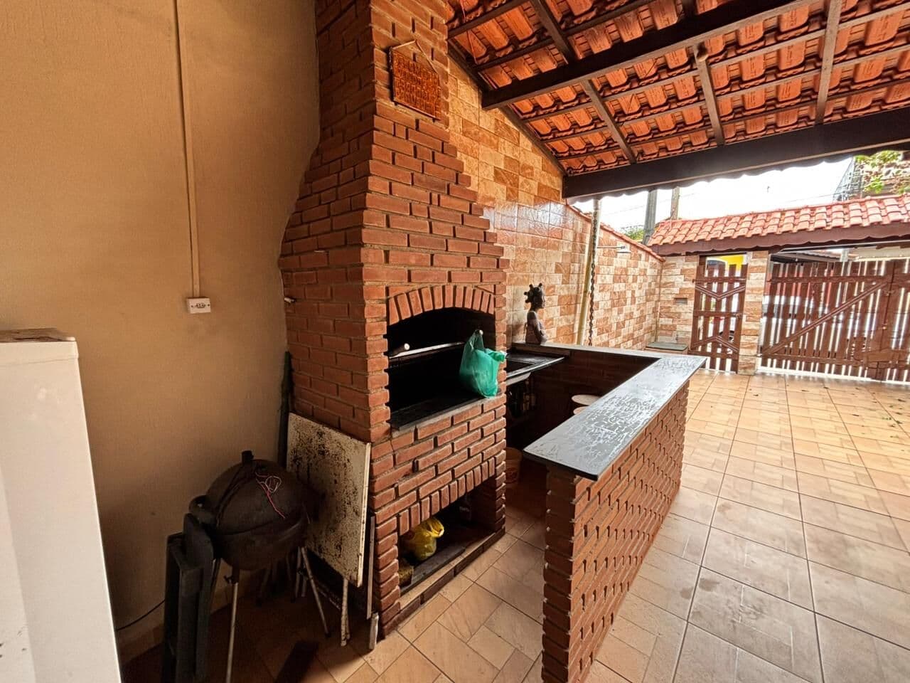 CASA MOBILIADA A VENDA CASA EM ITANHAÉM - LOTY