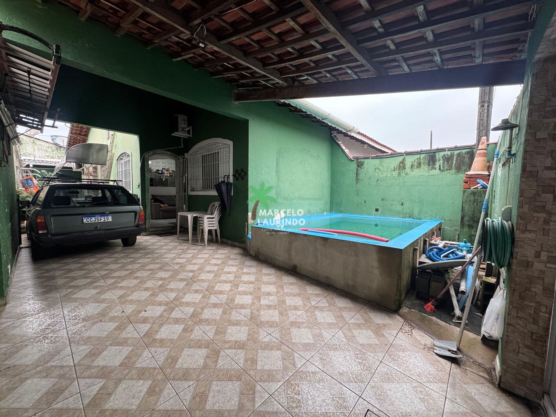 Casa à Venda em Itaóca Mongaguá com Piscina | 2 Dormitórios, Suíte e Próxima ao Mar
