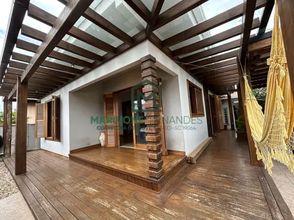 Casa em Laguna - Magalhães