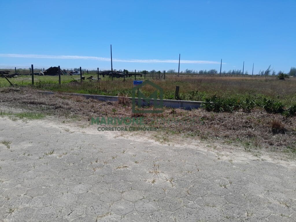 Lote/Terreno em Laguna - Praia do Sol
