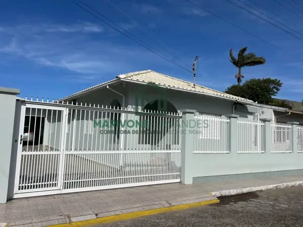 Casa em Laguna - Magalhães