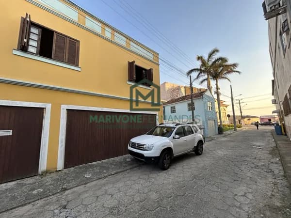 Casa em Laguna - Centro