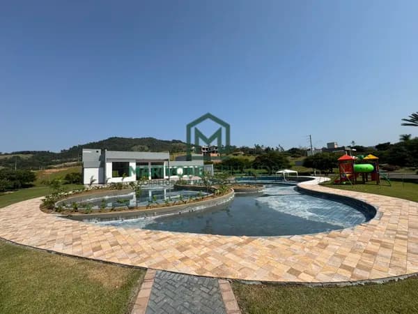 Lote/Terreno em Gravatal - Centro