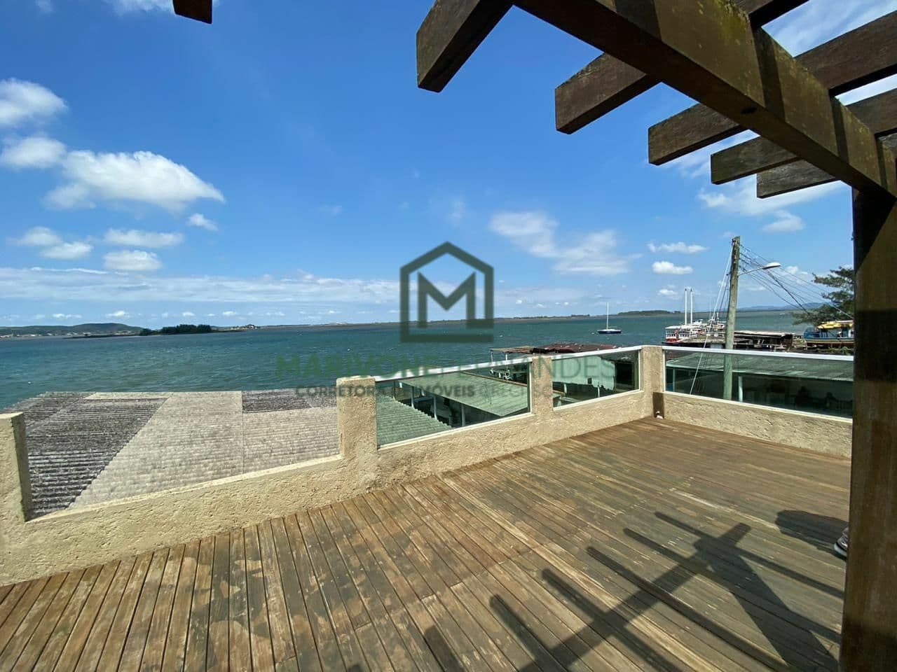 Casa em Laguna - Magalhães