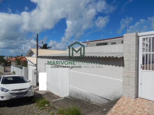 Casa em Laguna - Mar Grosso