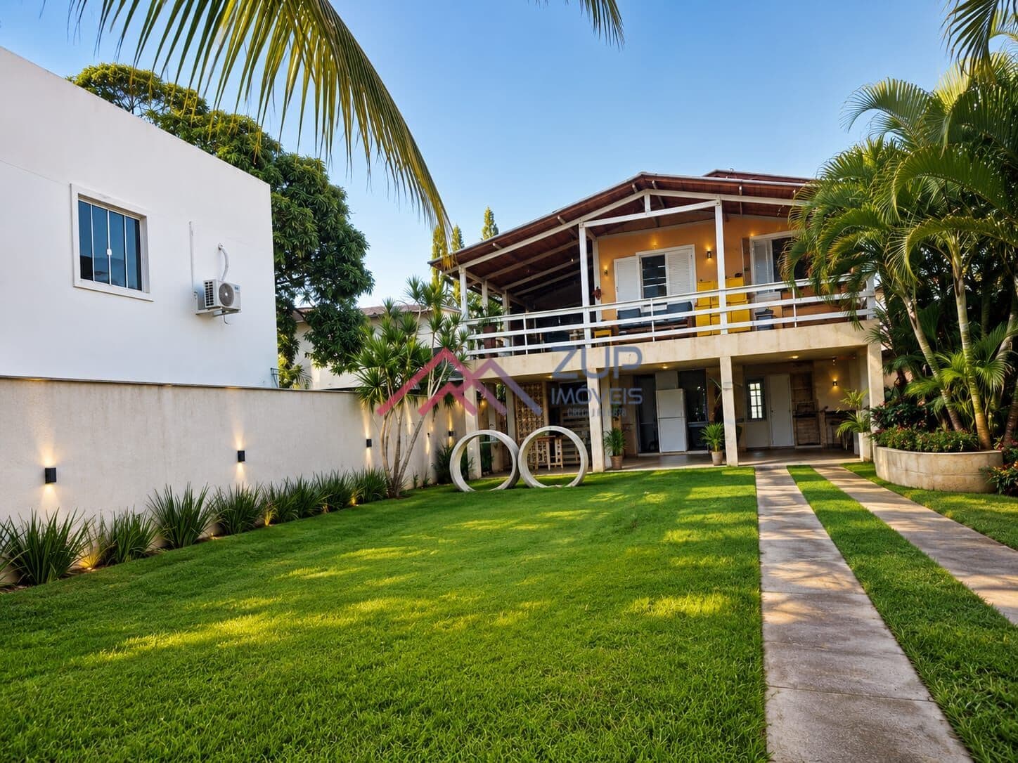 Casa Duplex com 165m² à venda no bairro Estação, São Pedro da Aldeia/RJ