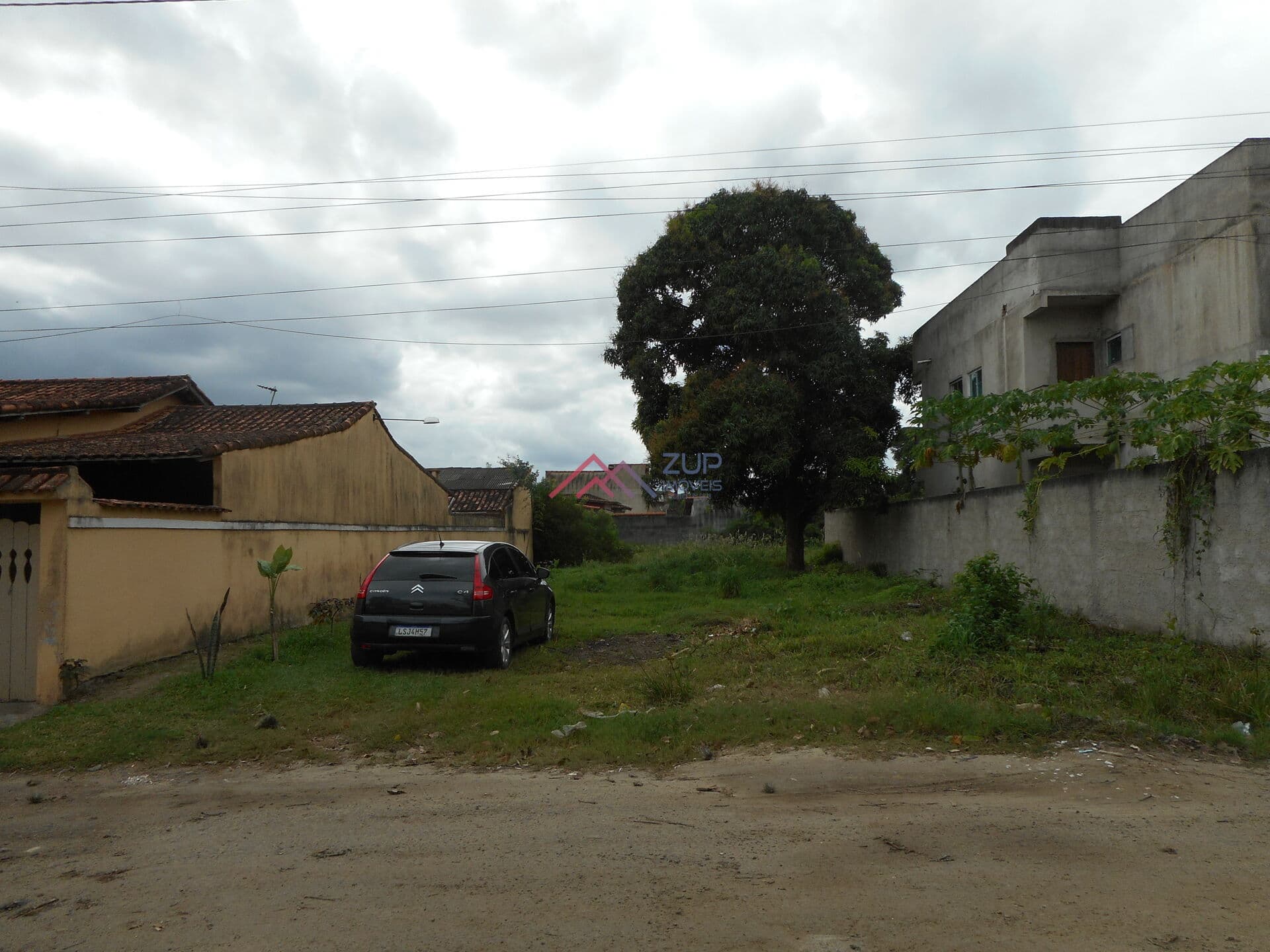 Terreno à venda no Bairro Rua do Fogo, São Pedro da Aldeia-RJ