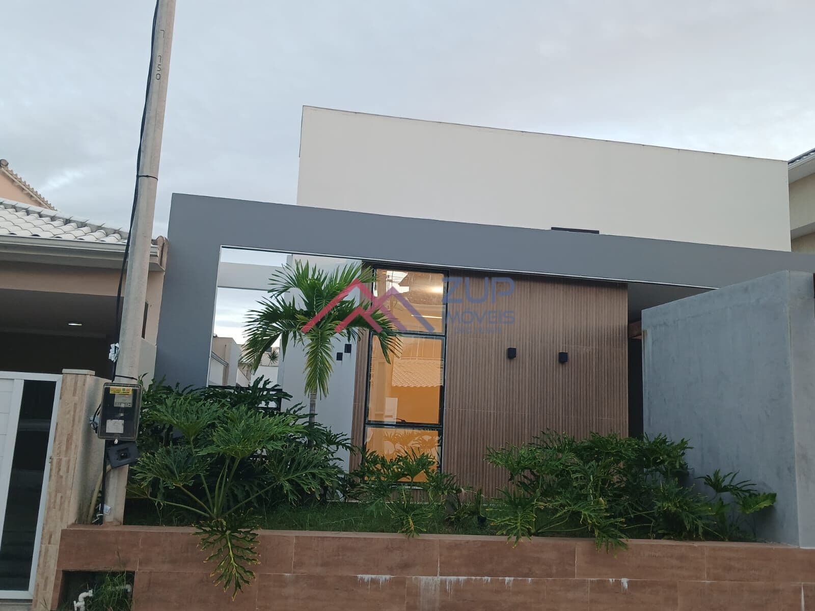 Casa Alto Padrão à venda no Condomínio Blue Garden, São Pedro da Aldeia-RJ