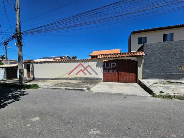 Casa à venda no Bairro Estação, São Pedro da Aldeia-RJ