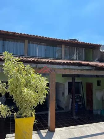 Casa à venda no Bairro Poço Fundo