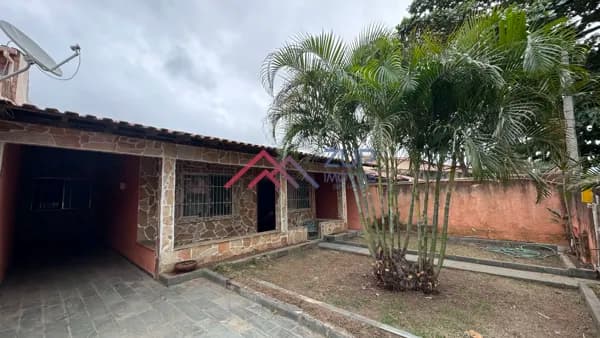 Casa á Venda no Condomínio Olga Diuana