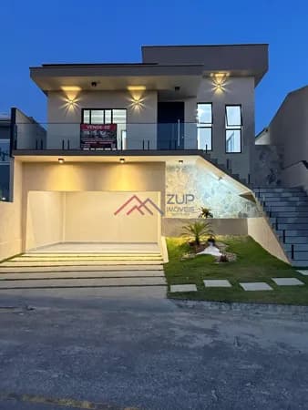 Casa Alto Padrão à venda no Condomínio Blue Garden, São Pedro da Aldeia-RJ