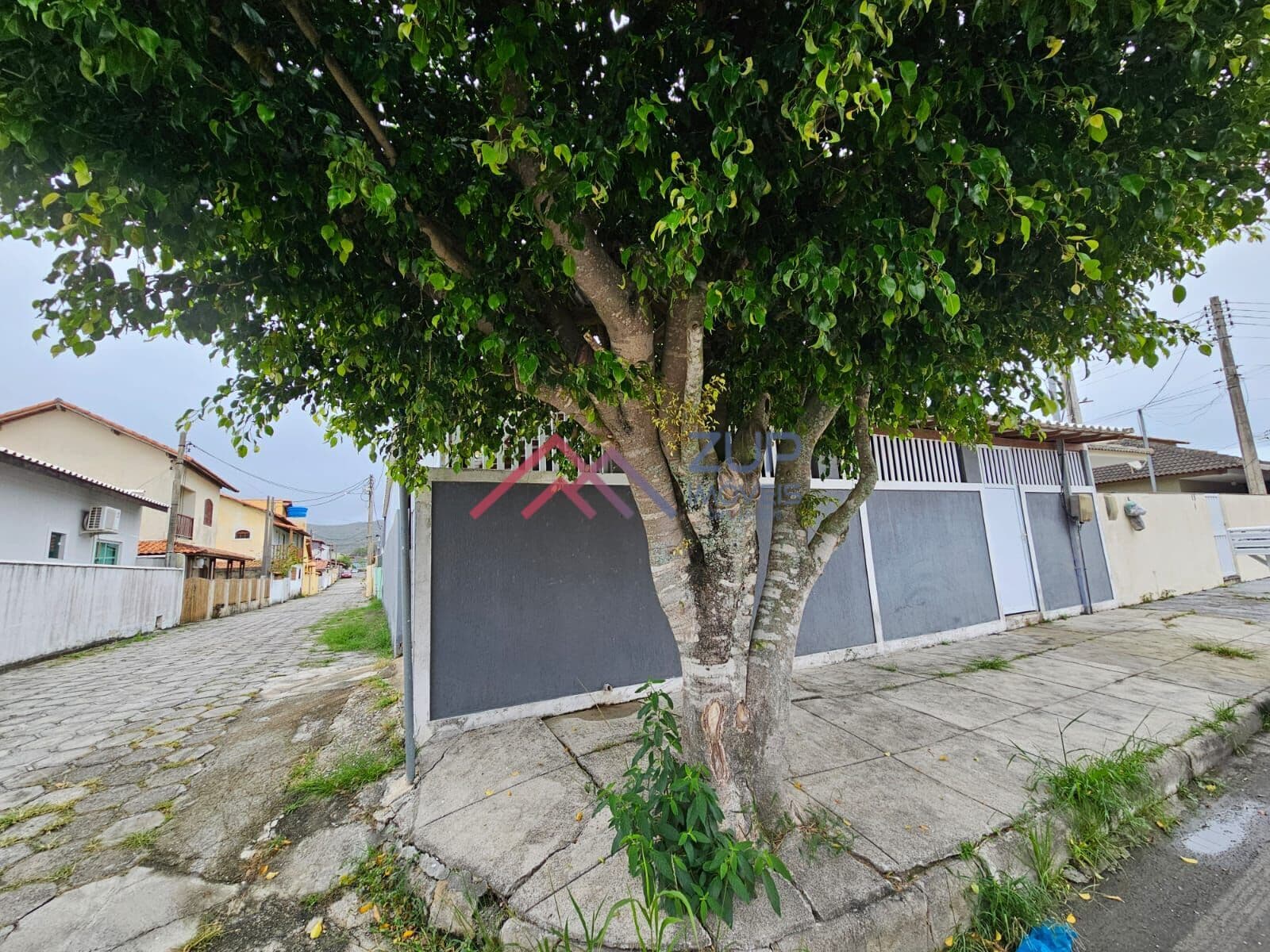 Casa à venda no Condomínio Cisne Branco, São Pedro da Aldeia-RJ