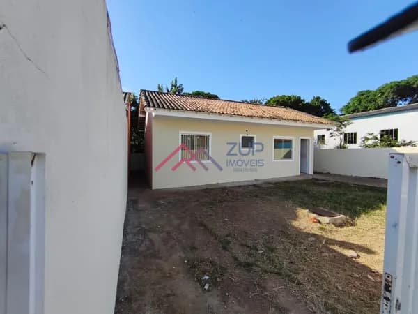 Casa à venda no bairro Jardim das Acácias, São Pedro da Aldeia-RJ