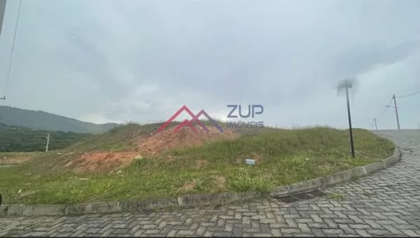 Terreno á venda no Condomínio Riviera Resort Club, São Pedro da Aldeia-RJ