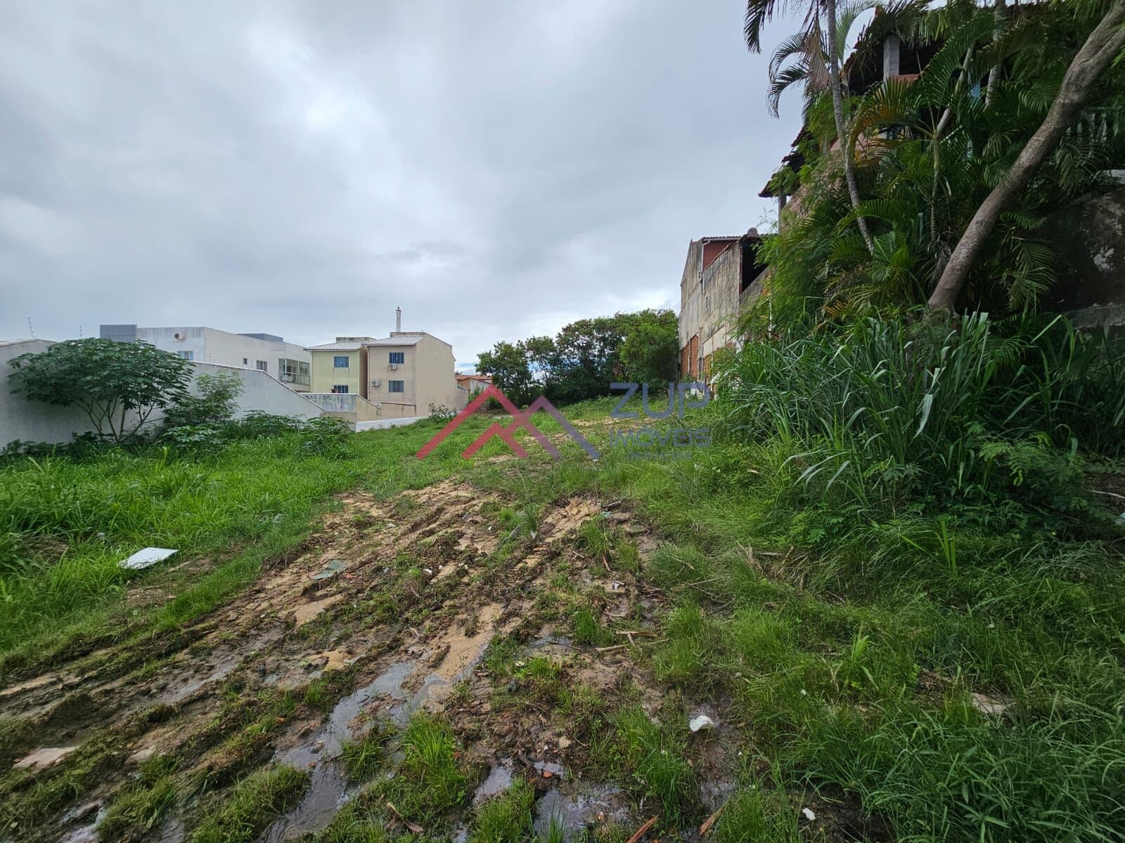 Terreno à venda no Bairro Porto da Aldeia