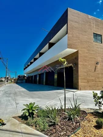 Sala Comercial com 90m² para Locação no bairro Nova São Pedro, São Pedro da Aldeia-RJ