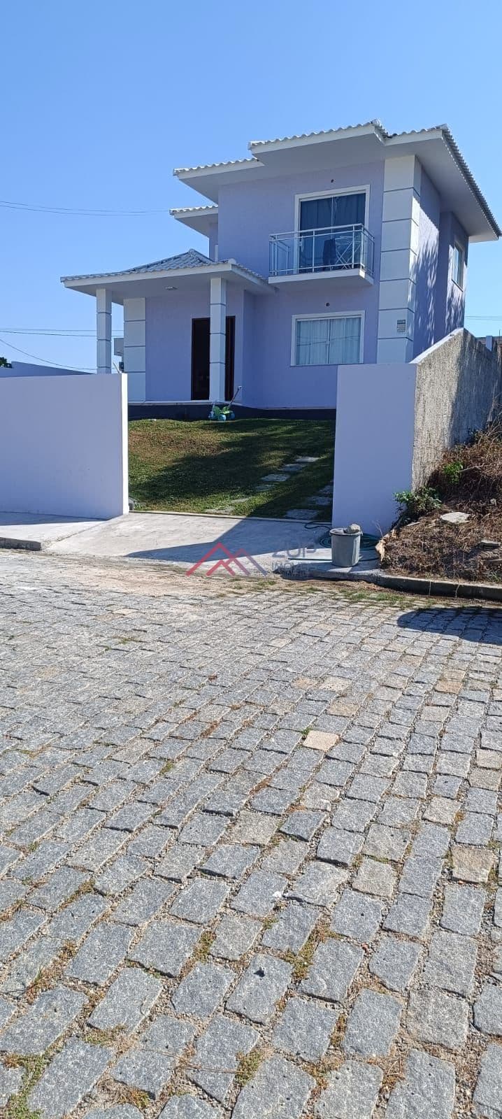 Duplex Alto Padrão no Condomínio Solar dos Cantarinos 2, São Pedro da Aldeia-RJ