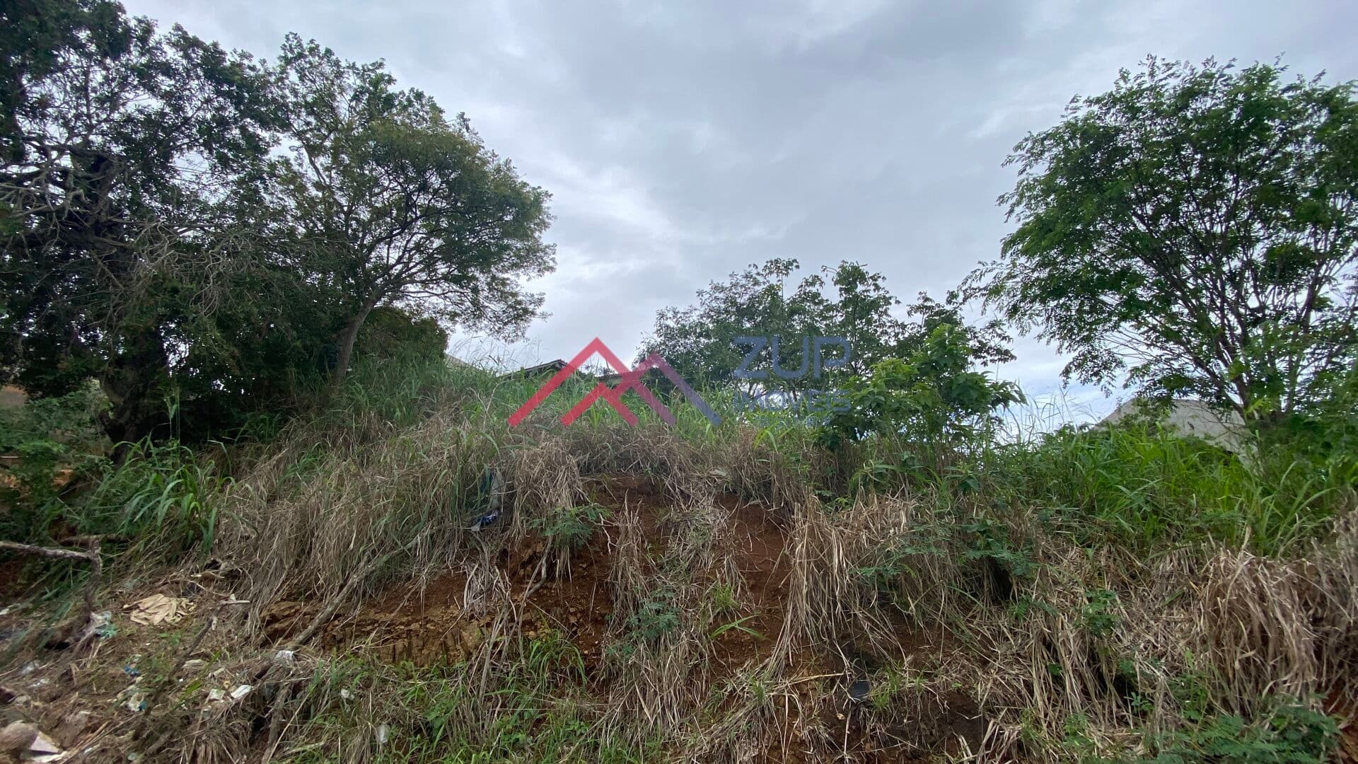 Terreno à venda no Bairro Parque Estoril