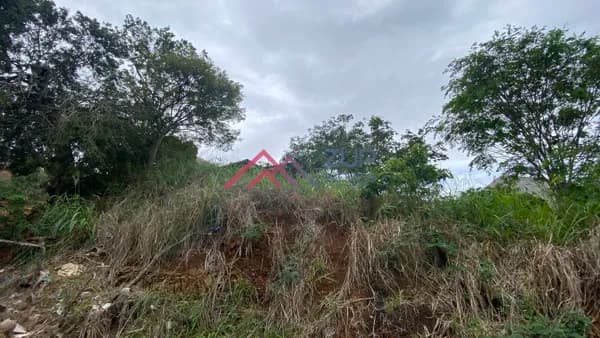 Terreno à venda no Bairro Parque Estoril