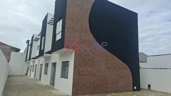 Apartamento à venda no Bairro Porto da Aldeia, São Pedro da Aldeia-RJ