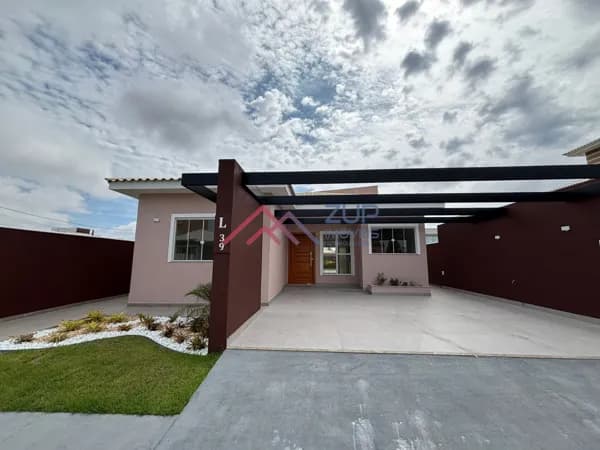 Casa Alto Padrão à venda no Condomínio Blue Garden, São Pedro da Aldeia-RJ