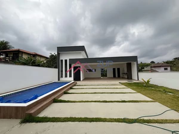 Casa Alto Padrão à venda em Condomínio na Praia do Sudoeste