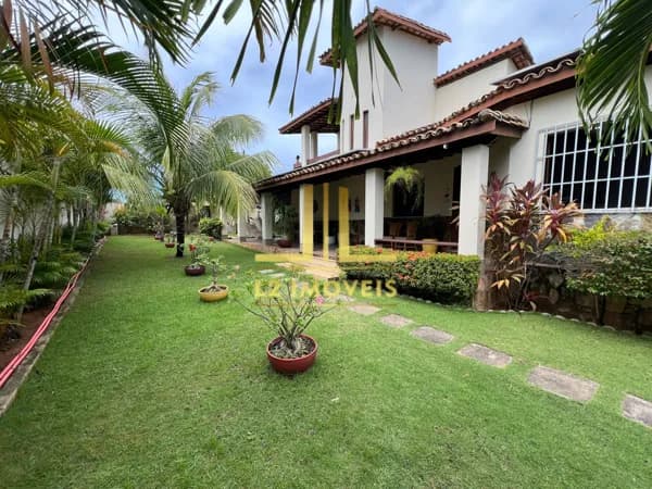 CASA - 5 QUARTOS SENDO 3 SUÍTES - ITACIMIRIM