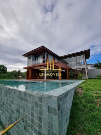 CASA DE ALTO PADRÃO - 5 SUÍTES - ENERGIA SOLAR - HIDROMASSAGEM - PORTEIRA FECHADA - PRAIA DO FORTE
