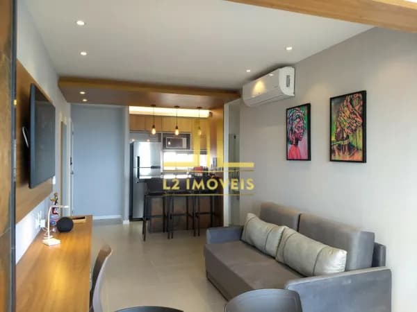 APARTAMENTO - QUARTO E SALA - PORTEIRA FECHADA - BARRA