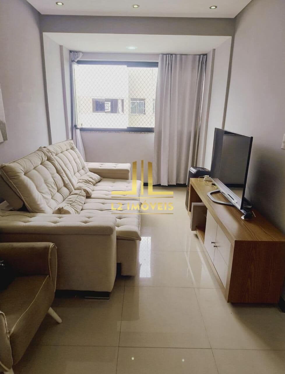 APARTAMENTO - 2/4 SENDO 1 SUÍTE - 64M² - NASCENTE - 01 VAGA - LAURO DE FREITAS