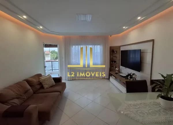 CASA EM COND. - 3/4 SENDO 2 SUÍTES - 200M² - 02 VAGAS - JARDIM PLACAFORD
