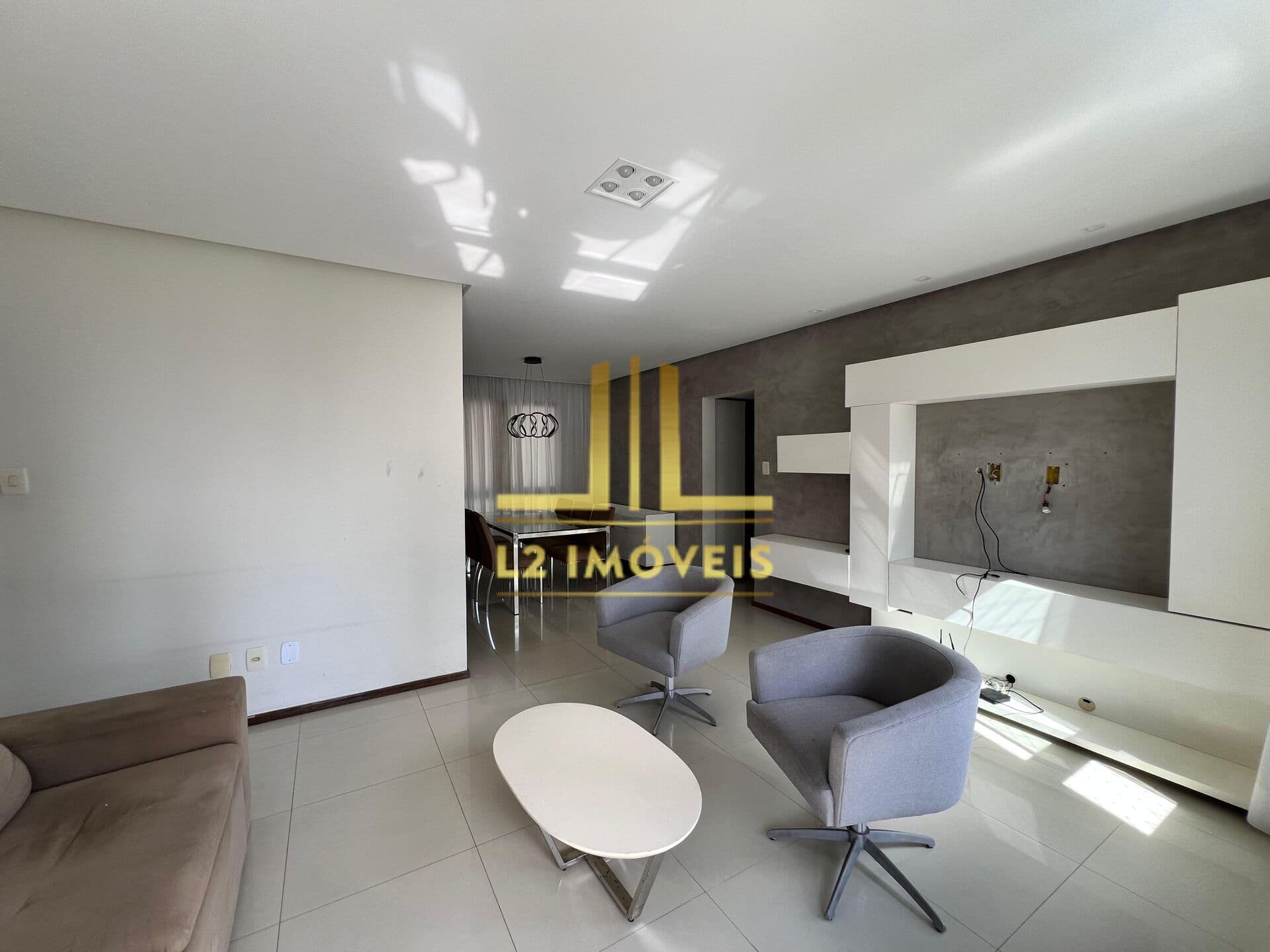 APARTAMENTO - 3/4 SENDO 1 SUÍTE - 106M² - NASCENTE - PORTEIRA FECHADA - ALTO DO ITAIGARA