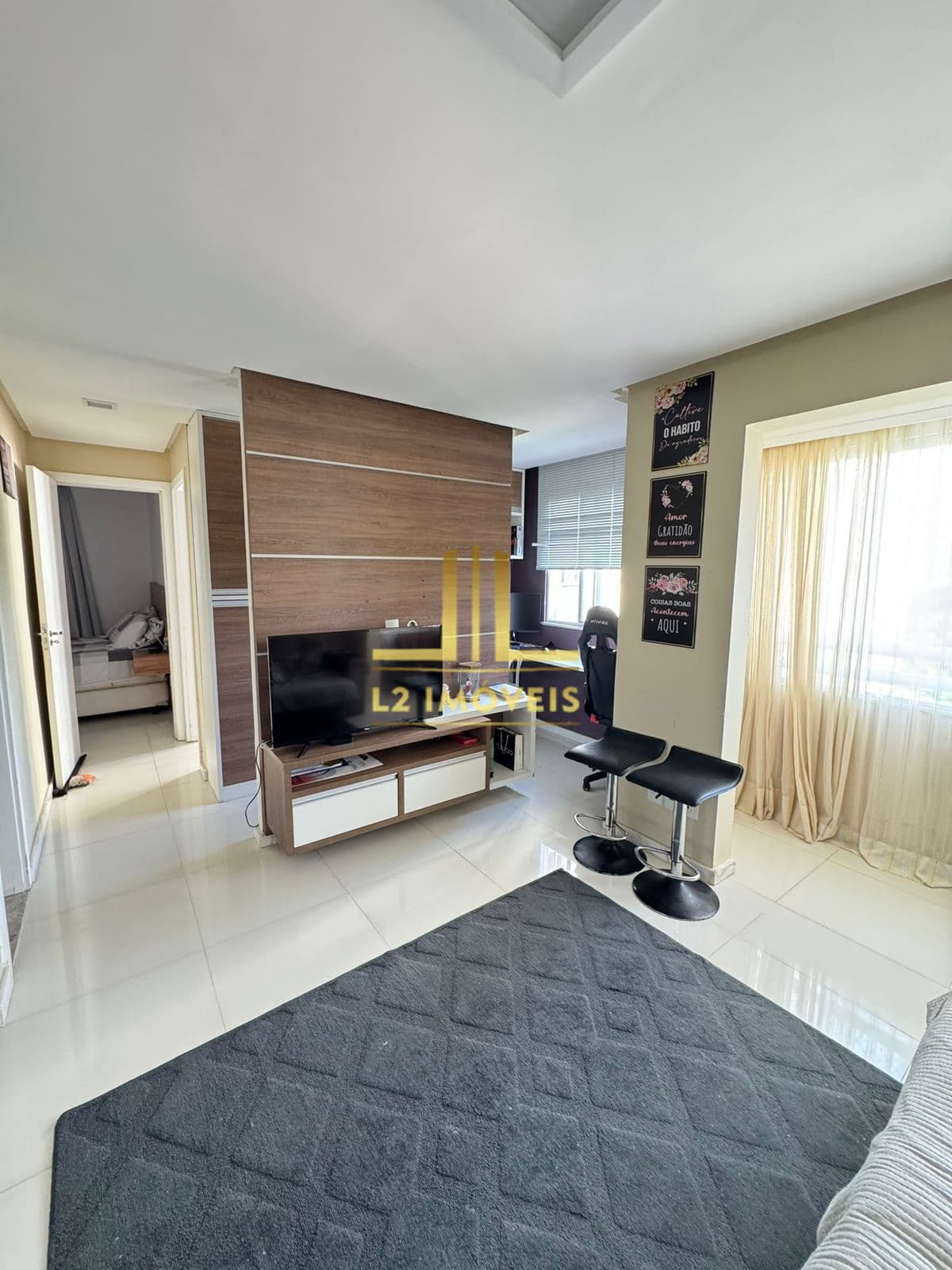 APARTAMENTO - 2 QUARTOS SENDO 1 SUÍTE - NASCENTE - COLINA A PIATÃ