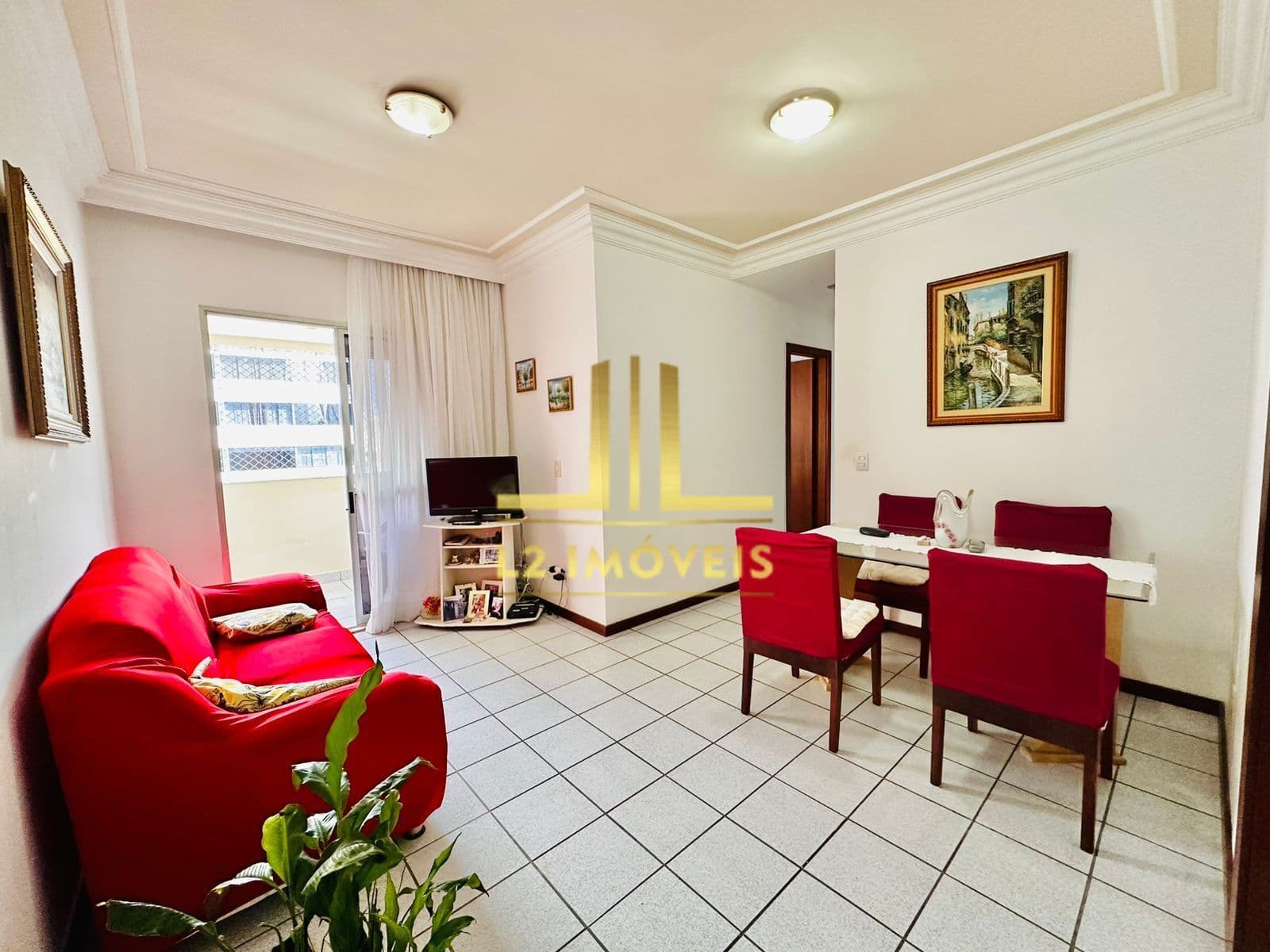 APARTAMENTO - 2 QUARTOS SENDO 1 SUÍTE - COSTA AZUL