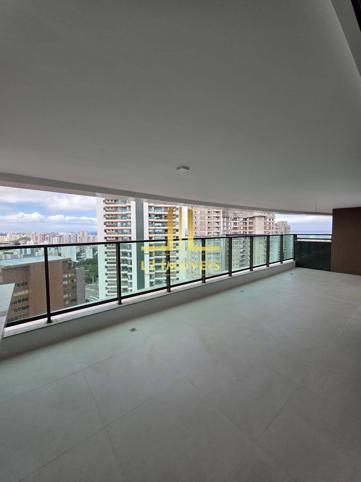 APARTAMENTO ALTO PADRÃO - 4 SUÍTES - NASCENTE - CAMINHO DAS ARVORES