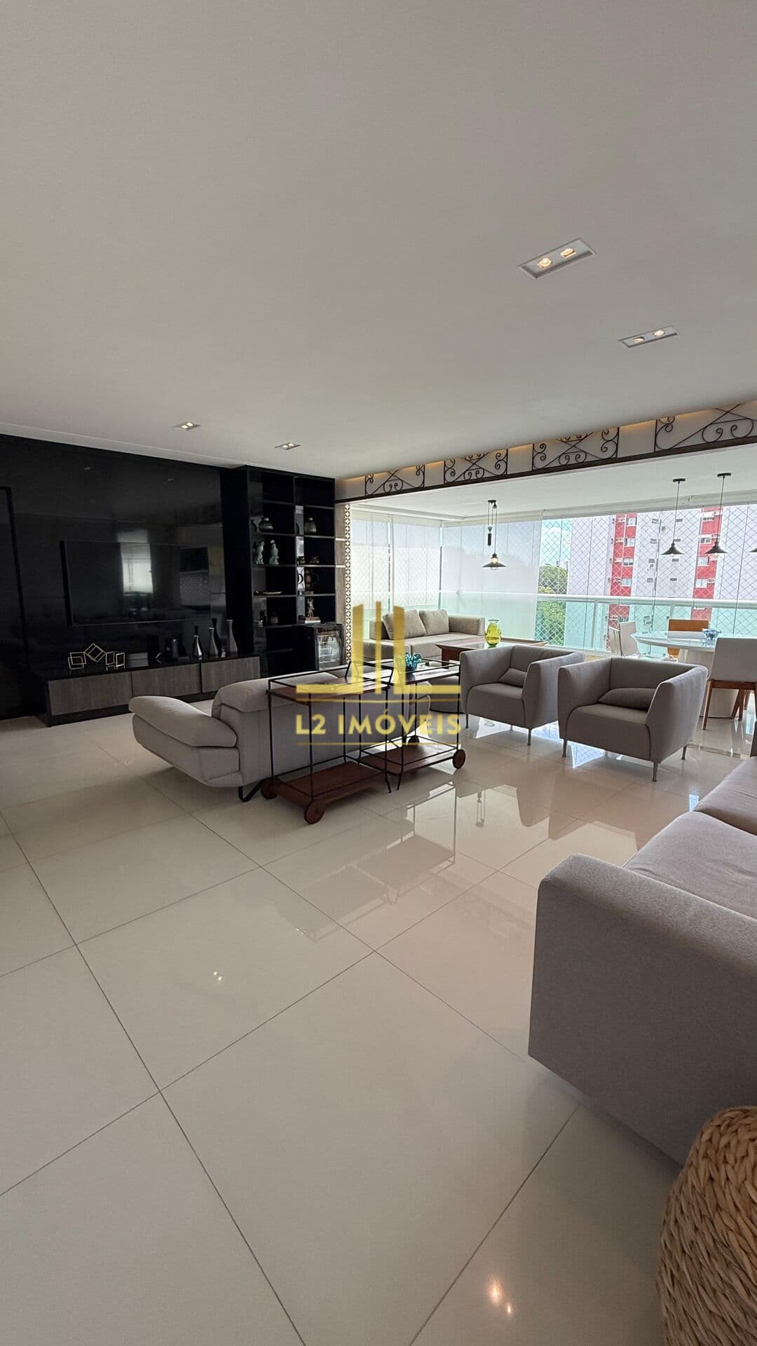 APARTAMENTO - 3 SUÍTES - 155M² - NASCENTE - PORTEIRA FECHADA - ALTO DO ITAIGARA