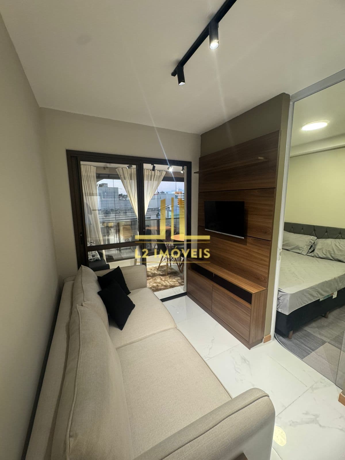 APARTAMENTO - 1/4 E SALA - 34M² - NASCENTE - PORTEIRA FECHADA - JARDIM ARMAÇÃO
