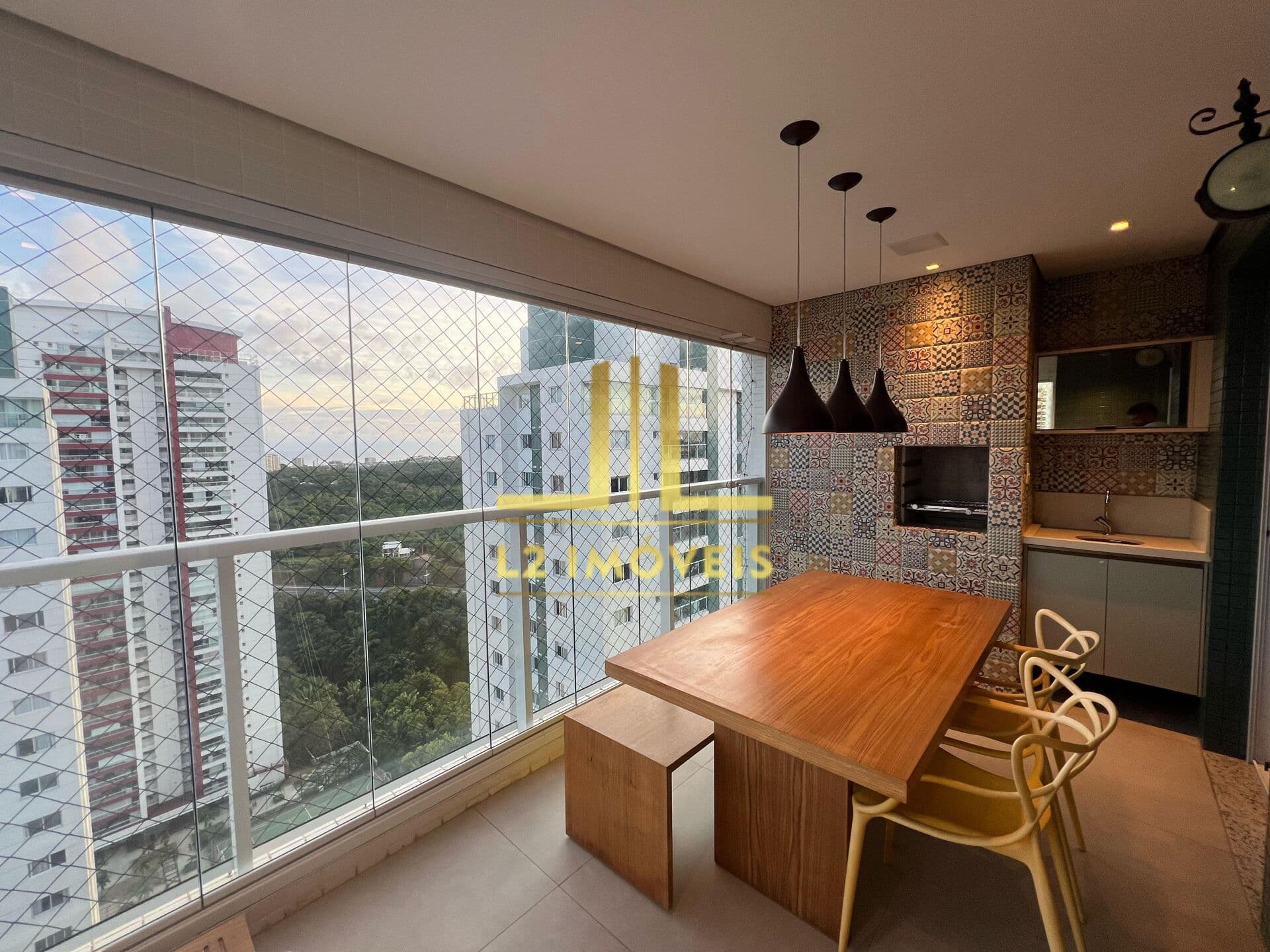 APARTAMENTO - 2/4 SENDO 1 SUÍTE - 88M² - VISTA MAR - PORTEIRA FECHADA - ATMOS GREENVILLE