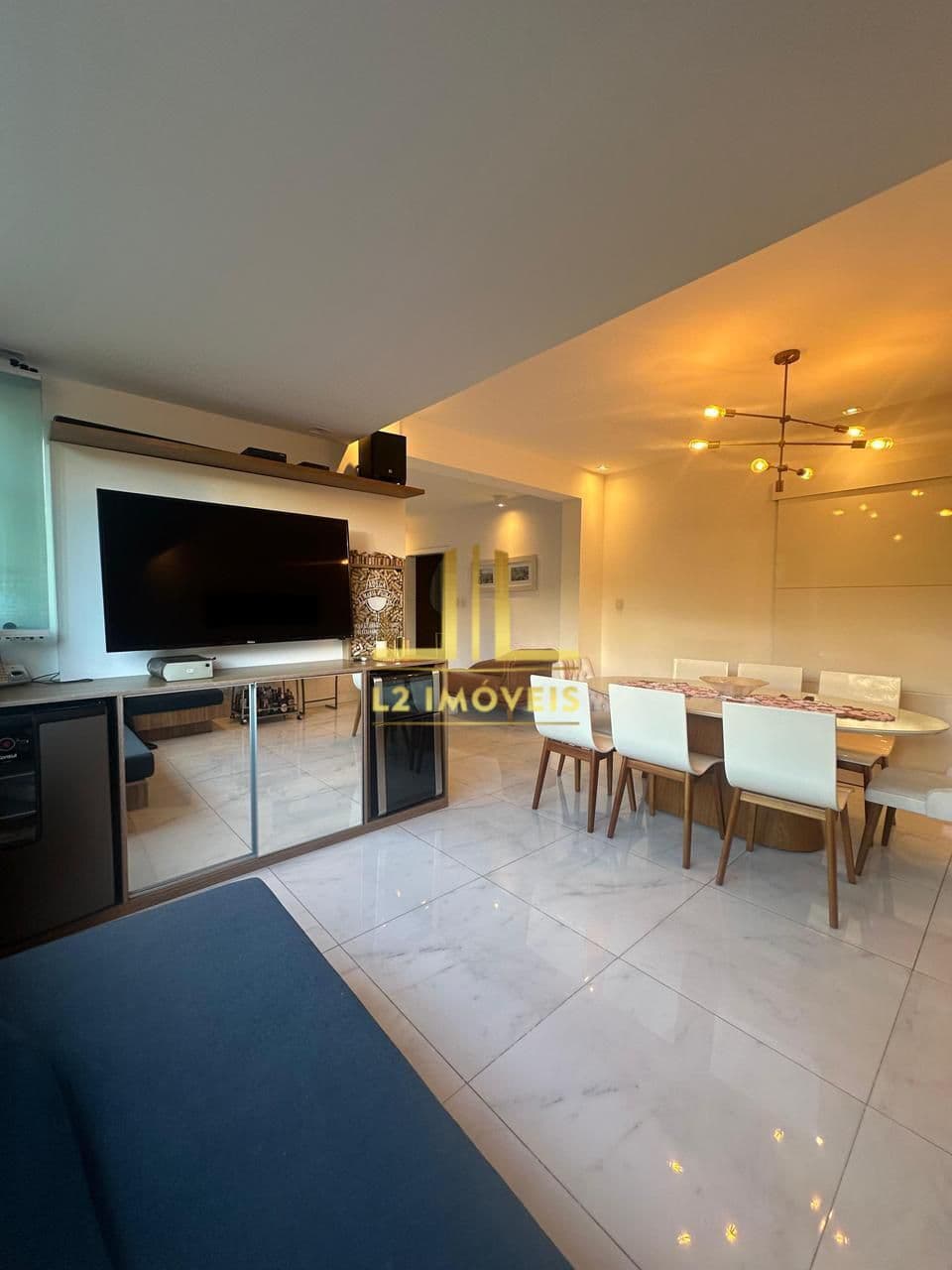 APARTAMENTO - 4/4 SENDO 1 SUÍTE - 180M² - NASCENTE - 01 VAGA COBERTA - GRAÇA