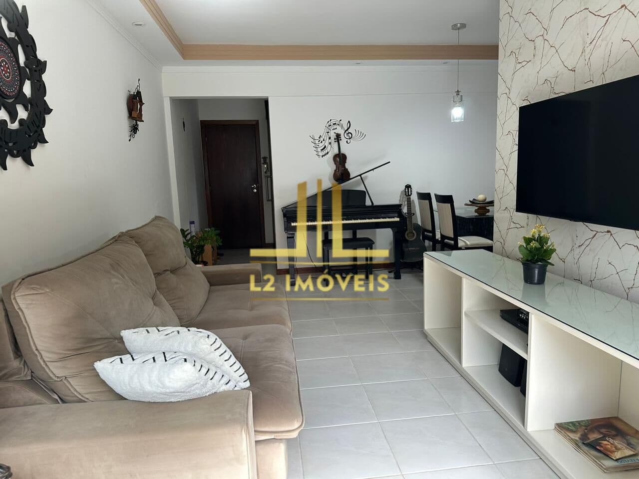 APARTAMENTO - 3 QUARTOS SENDO 1 SUÍTE - COSTA AZUL